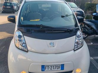 peugeot ion full electric – area c e sosta gratis