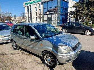 shitet makine ford fusion 1,4 nafte gjendja motorrike super