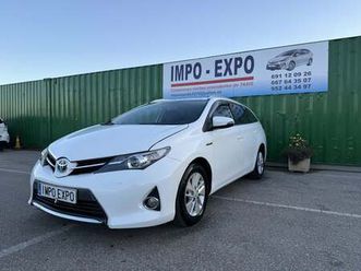 toyota auris touring sports hybrid active