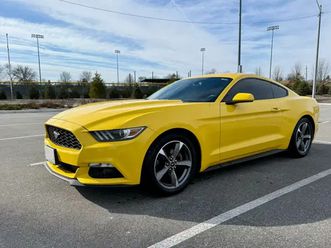 2017 ford mustang 3.7l v6 – 300hp – standout yellow