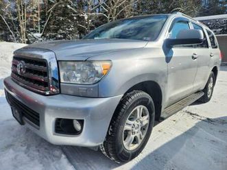 2016 toyota sequoia sr5 4x4 (1 owner)