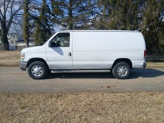 * must see * 2010 ford econoline e250 cargo van runs100% $2950!!