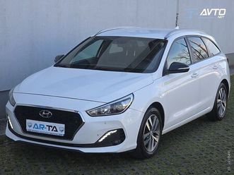 hyundai i30 wagon 1.6 crdi 110 style - 1. lastnik -