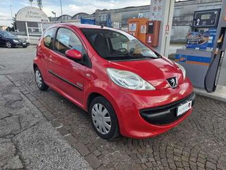 3p 1.0 12v sweet years con 190.000km neopatentati