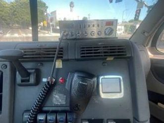 immaculate 2015 freightliner cascadia dump truck