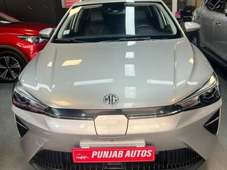 mg mg5 5 standard luxury