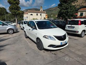 lancia ypsilon 1.0 firefly 5 porte s&s - 7.000 km