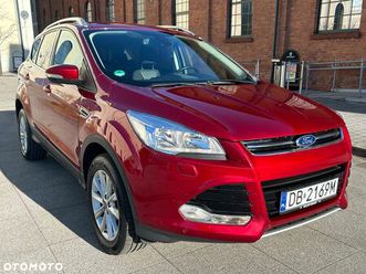 ford kuga 1.5 ecoboost 2x4 titanium