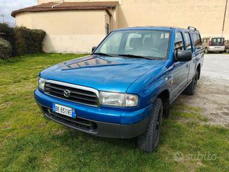 mazda b2500 pick up