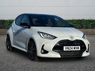toyota yaris gr sport hatchback's 1.5 vvt-h gr sport e-cvt euro 6 (start/stop) 5dr