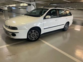 weekend sx 1.8 16v 4p