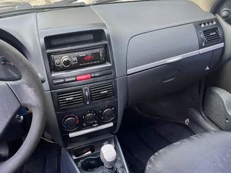 fiat siena elx 1.3 mpi flex 8v 4p 2005