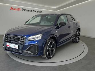 q2 30 2.0 tdi identity black