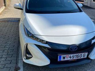toyota prius 1,8 vvt-i plag in hybrid phev solar