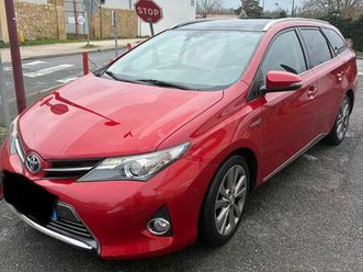 toyota auris touring sport