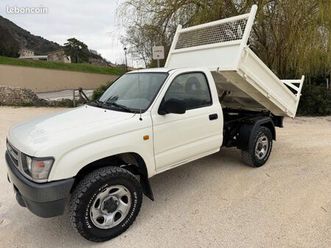 toyota hilux benne