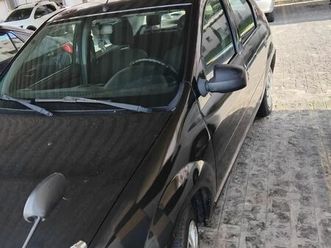 renault logan authentique hi-flex 1.0 16v 4p 2011