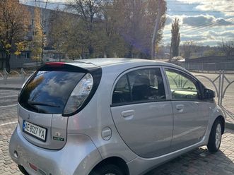 mitsubishi i-miev 2016