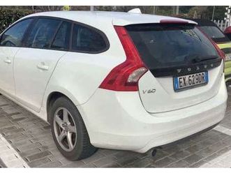 v60 d2 1.6 r-design momentum