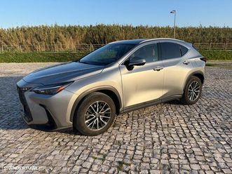 lexus nx 450h+ executive+