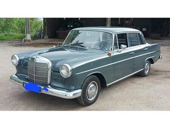mercedes 190 c w110 heckflosse. - 1964