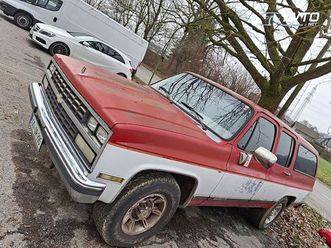 chevrolet suburban 454 big block