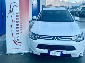 mitsubishi outlander 2.2 di-d 4wd aut. 7p. dist