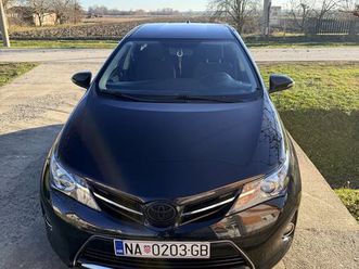 toyota auris 1,4 d-4d, 2014 god.