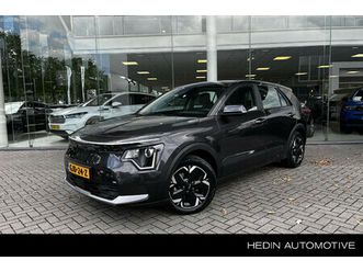 light edition 64.8 kwh navigatie | climate control | adapt. cruise contr | achteruitrijcamera