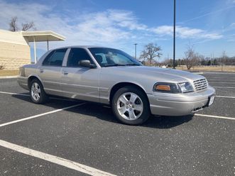 2006 ford crown victoria lx sport