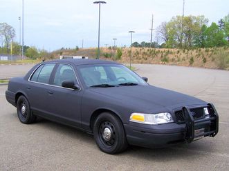 2009 ford crown victoria 1-owner 146k p-71 police interceptor hd h.o rhino coat
