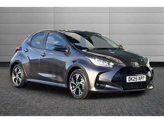 toyota yaris design hatchback's 1.5 vvt-h design e-cvt euro 6 (start/stop) 5dr