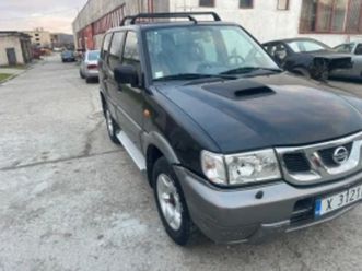 nissan terrano 3.0 автоматик