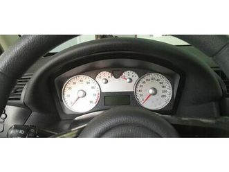 fiat stilo 1.8 attractive flex 8v 5p 2010