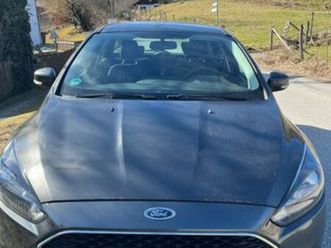 1,0 ecoboost 74kw cool & connect turni...