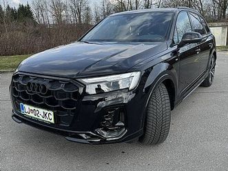audi q7 55 tfsi e quattro s line - 7 sedežev. panorama