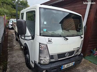 nissan nt400 a benne double cabine