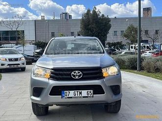 galeriden toyota hilux 2.4 d-4d 4x2 adventure 2015 model i̇zmir 245.000 km gri - 38350551 | arabam.com