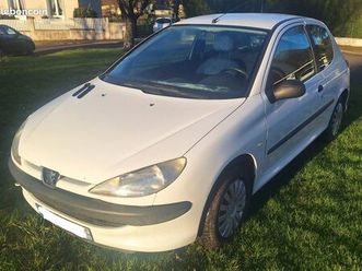 vend 206 société balnche de 2001