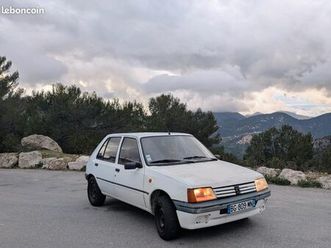 peugeot 205 sacré numéro 1.4i 75ch