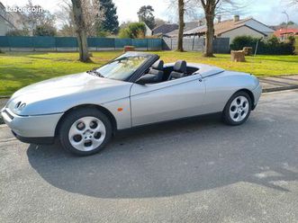 alfa romeo 916 spider