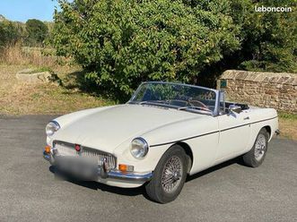 roadster mgb mki de 1964 avec poignées pull handle et overdrive - cabriolet de collection