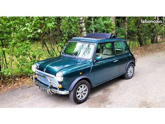 adorable voiture de collection - mini british open