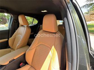 lexus ux 2.0 300h relax 4x4