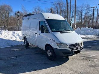 2004 dodge sprinter 2500 - 4 season weekend camper