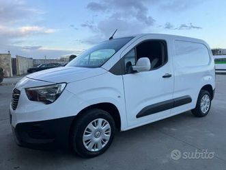 opel combo 3 posti 1.5 diesel aziendale fatturabil