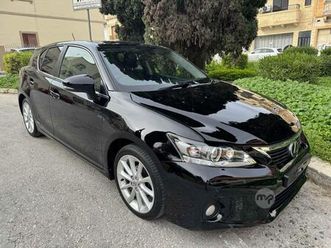 lexus ct200