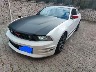 ford mustang 3.7 v6 anno 2012