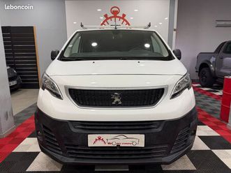 peugeot expert iii vul standard 2.0 blue hdi 16v fourgon moyen eat8 s&s 177 cv boîte auto