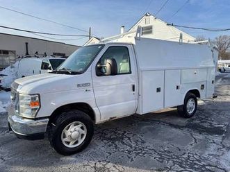 2014 ford e350 10ft cutaway one owner